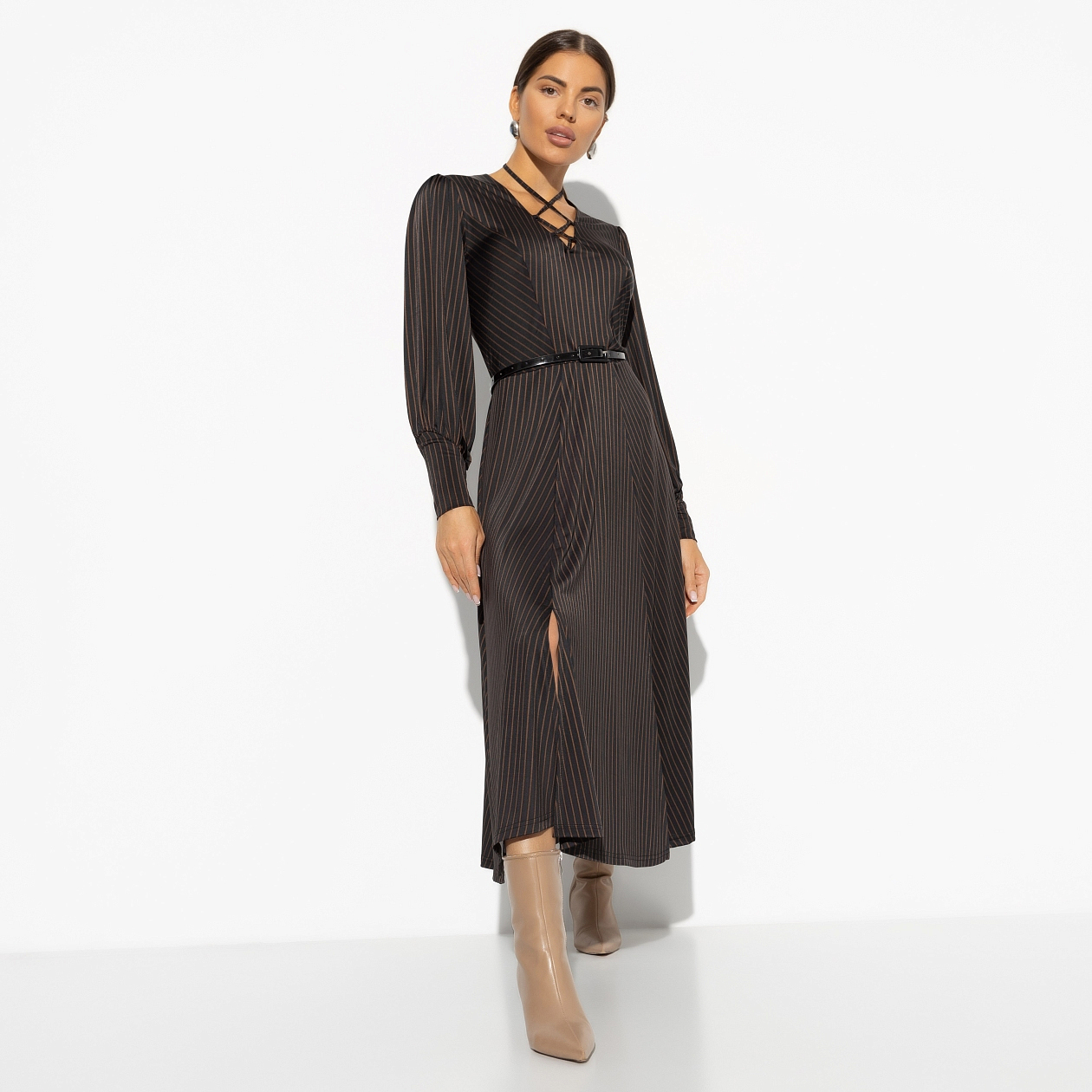 Платье Высокие требования (brown, с ремешком). Состав: 95% пан, 5% спандекс