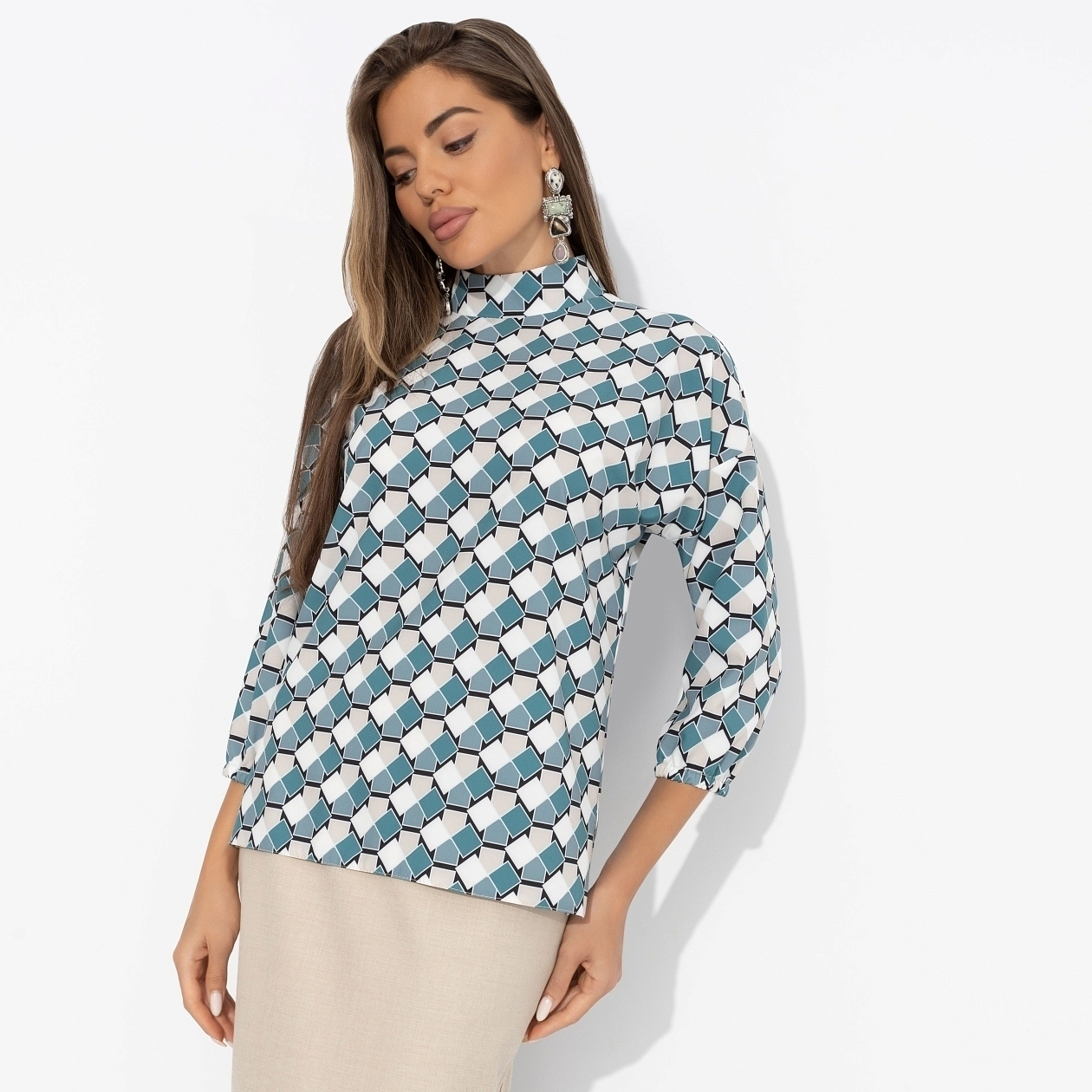 Блуза Вихрь комплиментов. Состав: 65% п/э, 30% вискоза, 5% эластан