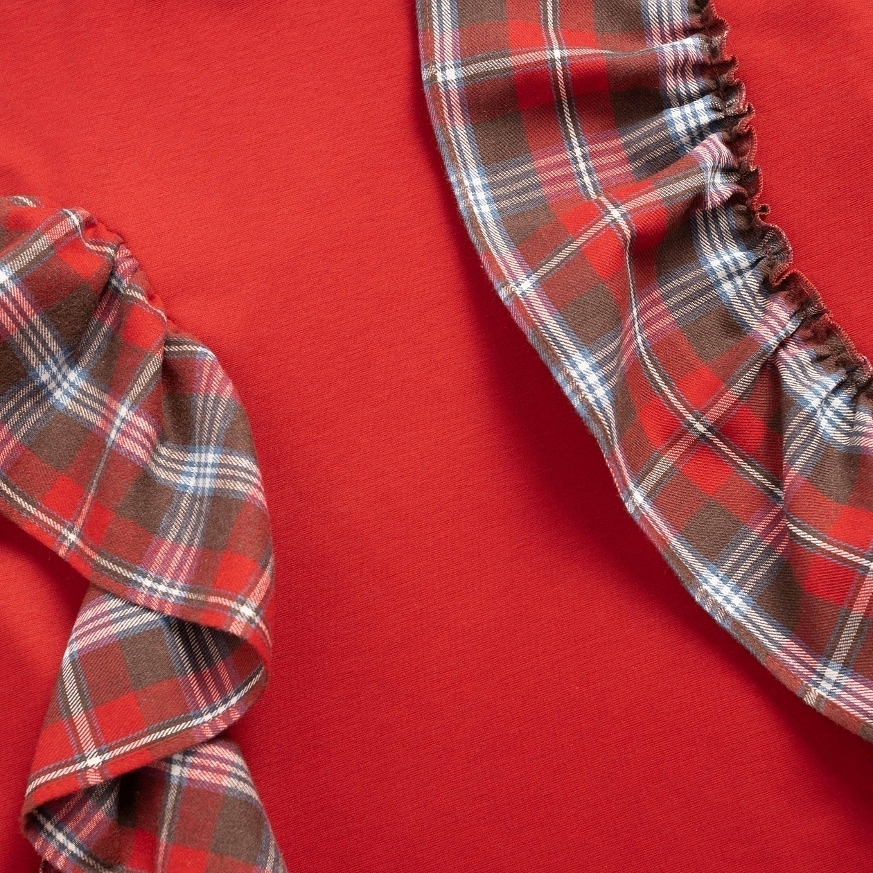 Лонгслив Гардеробная магия (красный). Состав: 55% полиэстер, 30% вискоза, 10% хлопок, 5% спандекс