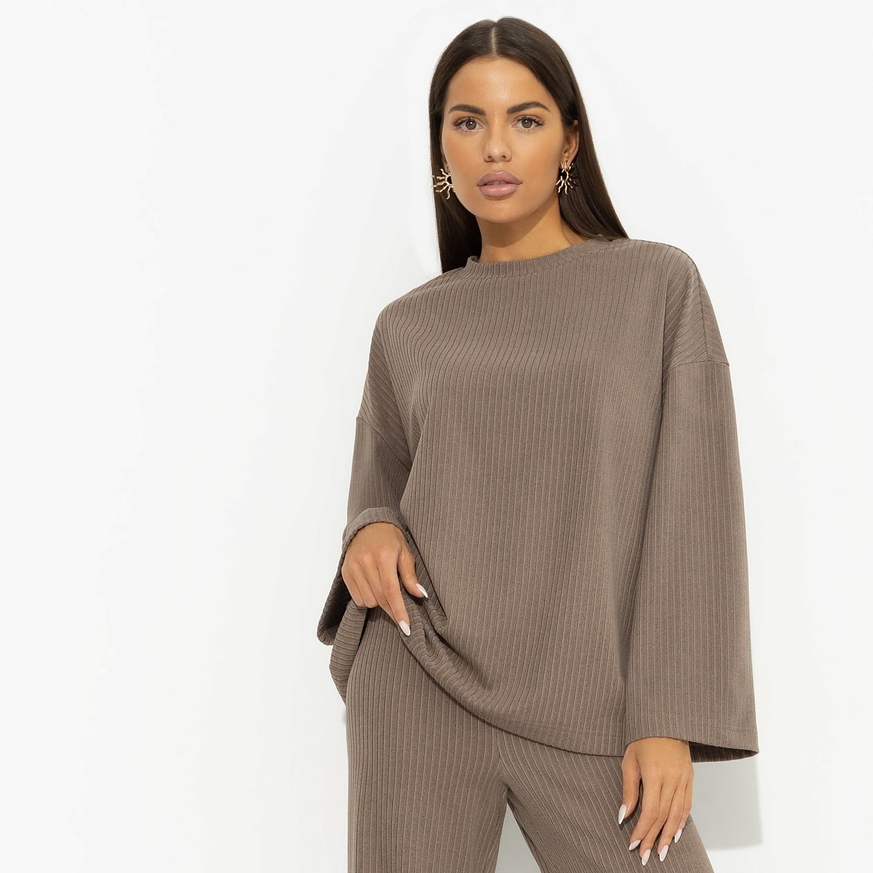 Лонгслив Приду во снах (new). Состав: 40% п/э, 35% вискоза, 20% акрил, 5% спандекс