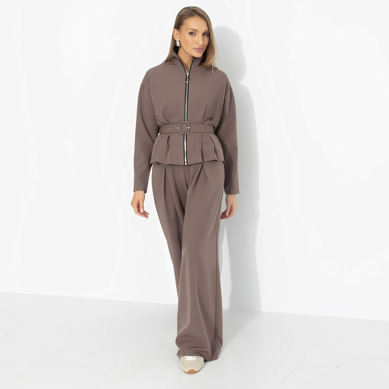 Брючный костюм Так выглядит уверенность (2 в 1, с поясом). Состав: 95% полиэстер, 5% эластан