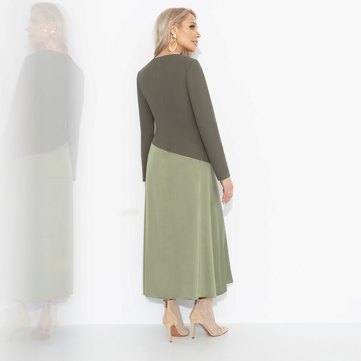 Платье Нежная утонченность (мой баланс). Состав: 95% п/э, 5% эластан