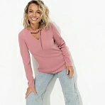 Блуза из фактурного трикотажа Неисчерпаемый талант (розовый пион)