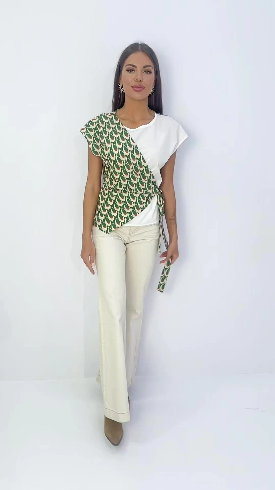 Все взгляды - на прекрасное (яркая)