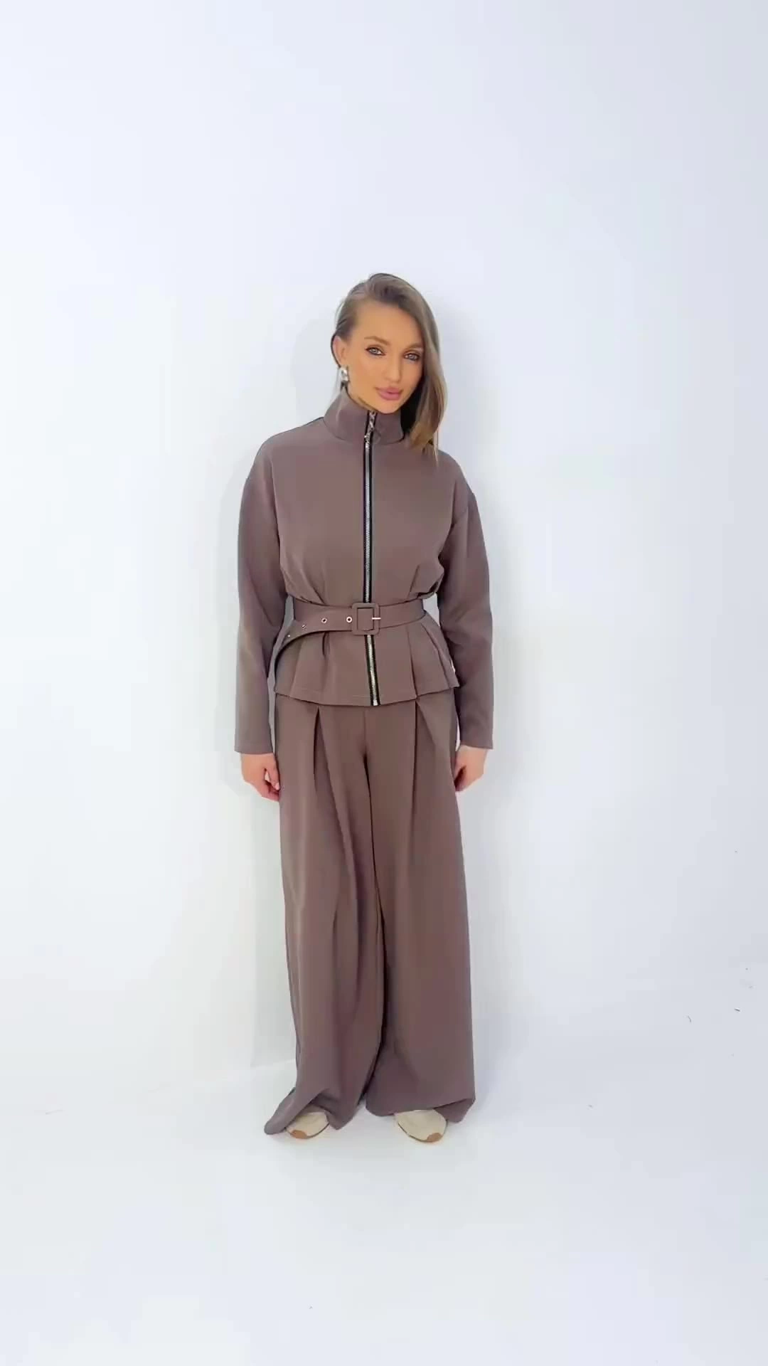 Так выглядит уверенность (2 в 1, с поясом)