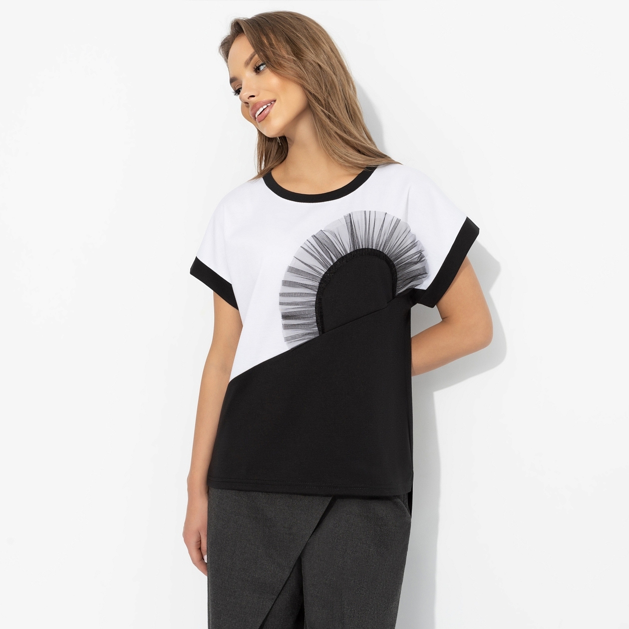 Футболка Хочу чуда. Состав: 65% п/э, 30% вискоза, 5% стрейч