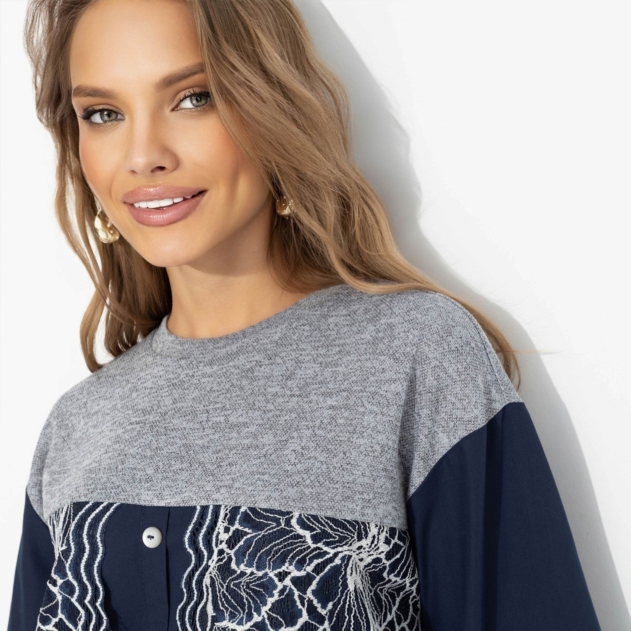 Стиль по-взрослому (скай). Состав: 65% п/э, 30% хлопок, 5% спандекс