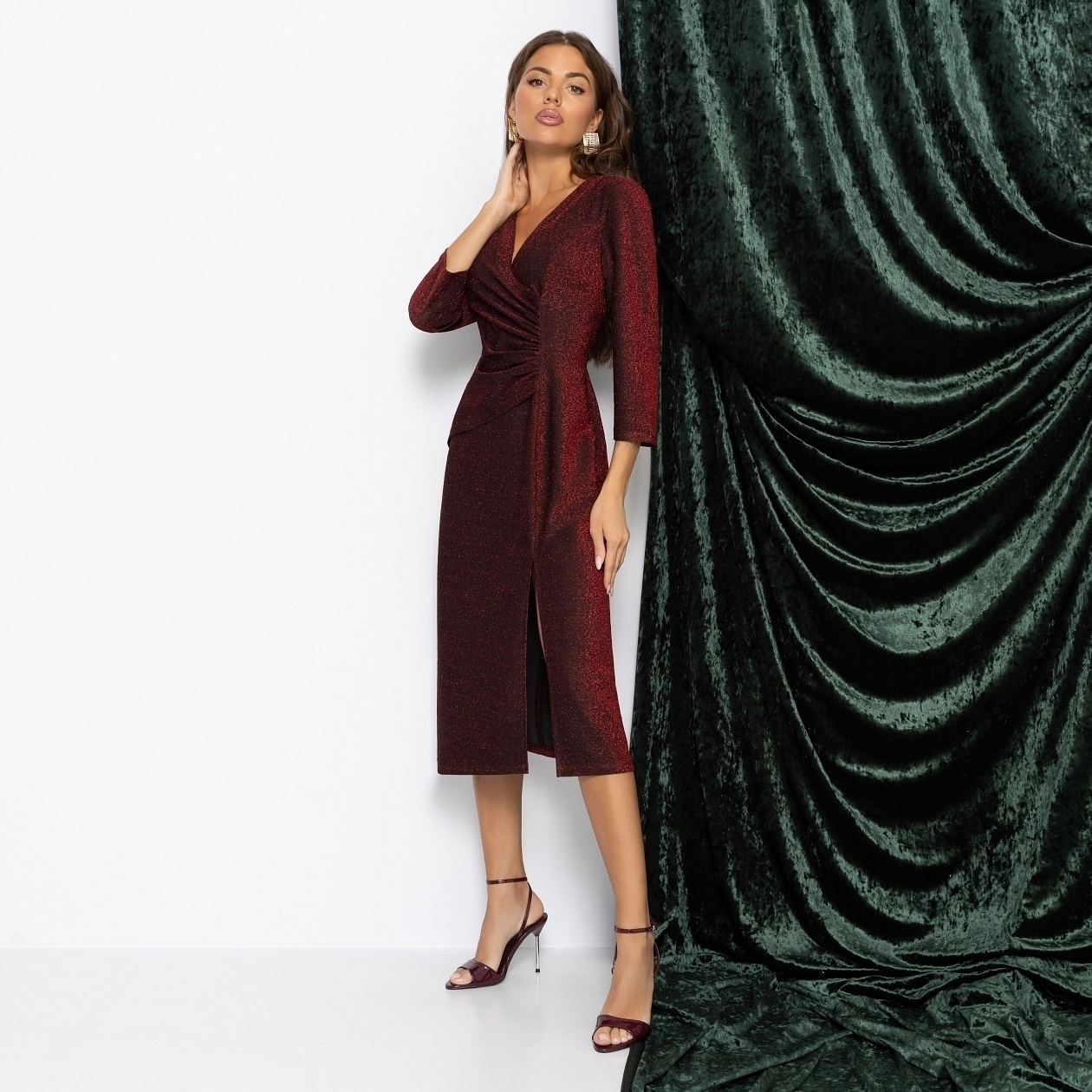 Платье Любовный расклад (страстный роман). Состав: 95% п/э, 5% эластан