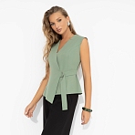 Жилет приталенный Сила пастели (оливковый)