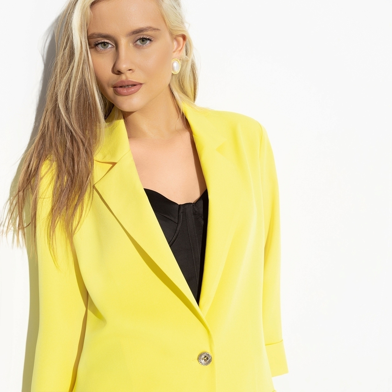 Жакет Всемирное признание (banana style). Состав: 95% полиэстер, 5% эластан