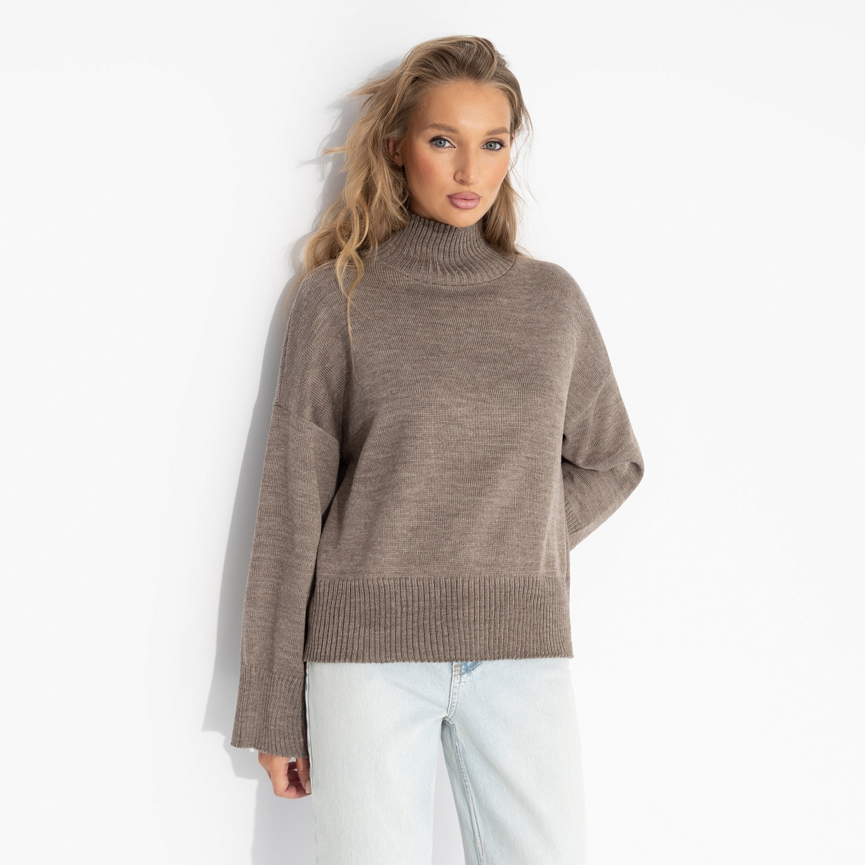 Свежее прочтение (бежевый). Купить женский Джемпер оптом от производителя.