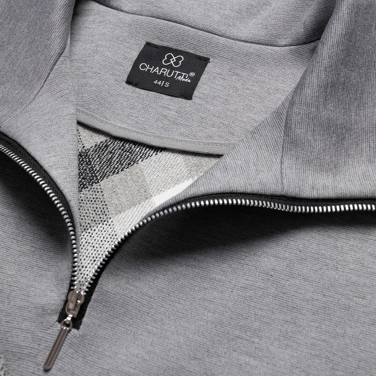 Путешествие начинается (пасмурное небо). Состав: 65% п/э, 30% вискоза, 5% спандекс