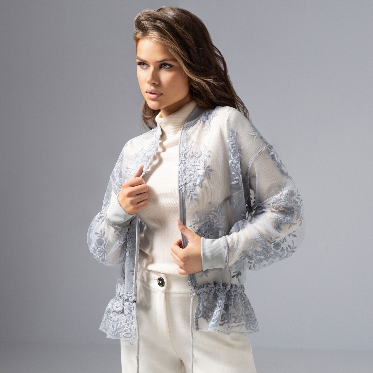 Бомбер Роскошное решение (new). Состав: 95% п/э, 5% спандекс