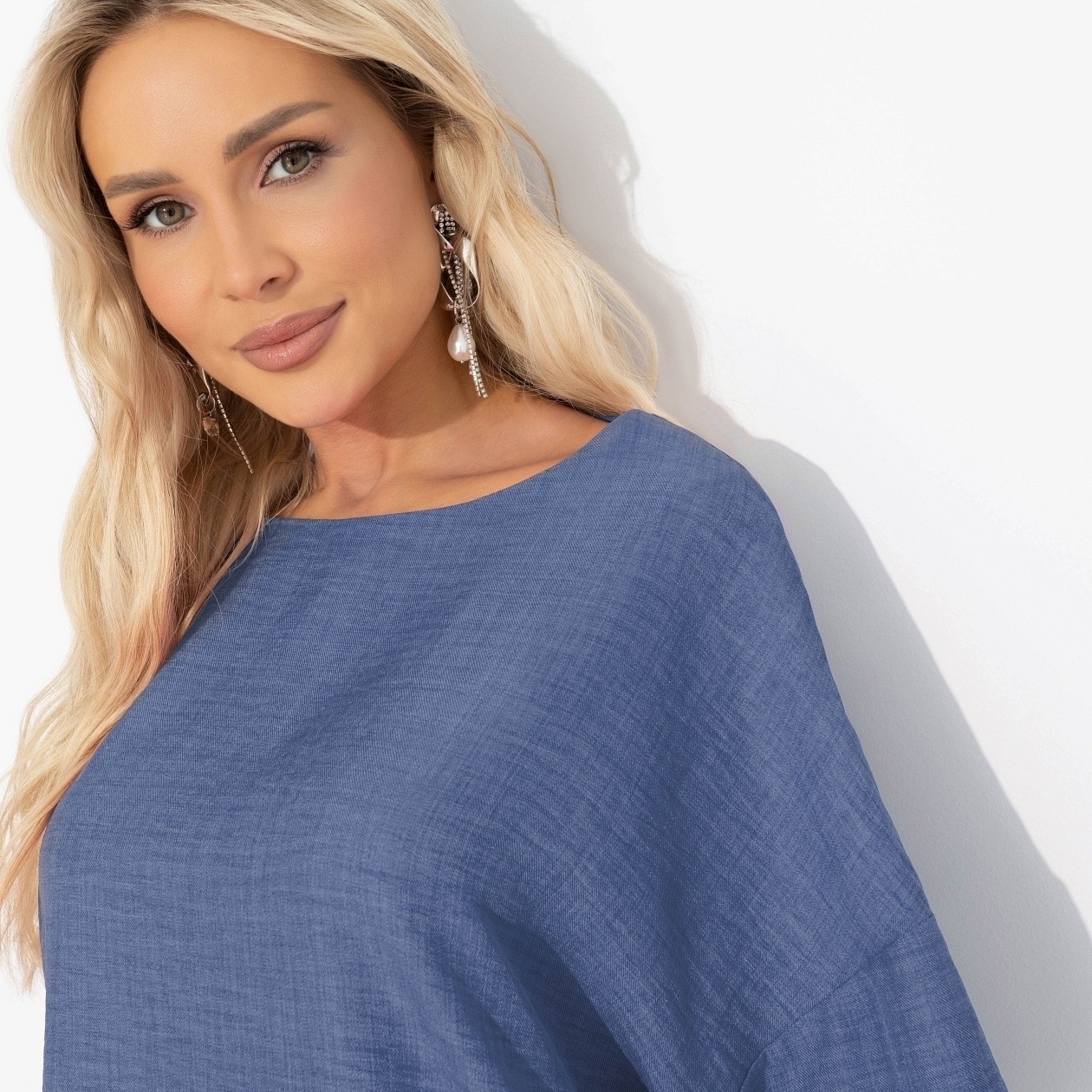 Брючный костюм Энергия цвета (blue, 2 в 1). Состав: 65% п/э, 30% вискоза, 5% эластан