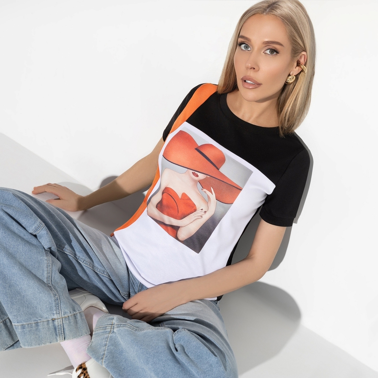 Футболка Волшебная аура (lady wow). Состав: 65% п/э, 30% вискоза, 5% стрейч