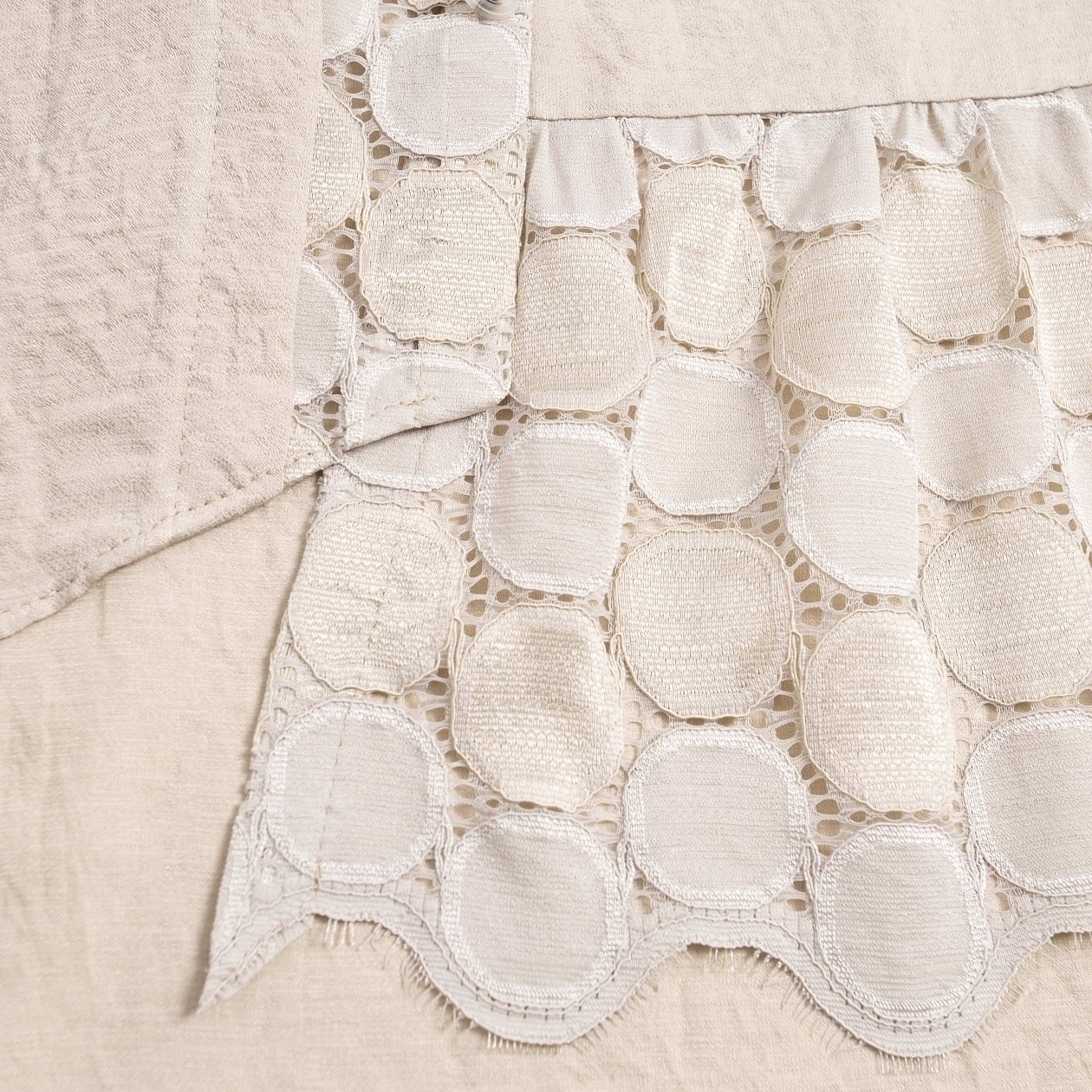 Кружевной повод (пульс сердца). Состав: 74% вискоза, 26% нейлон