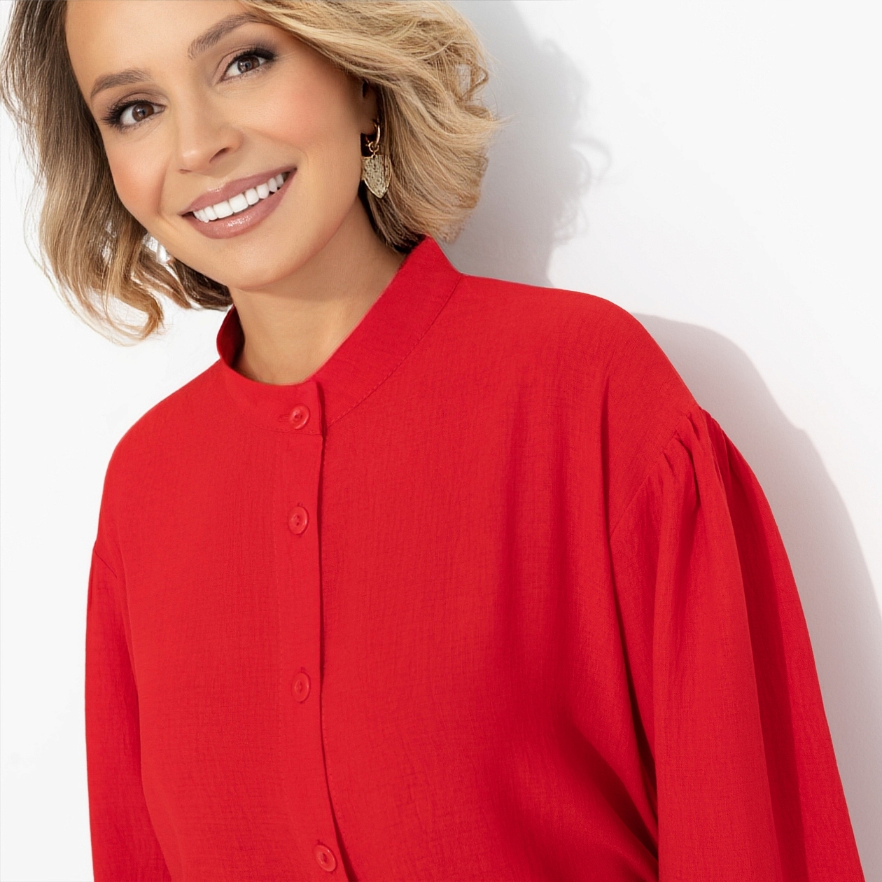 Невозможно оторваться . Купить женские рубашки оптом от производителя. Невозможно оторваться . Состав: 65% полиэстер, 30% вискоза, 5% спандекс