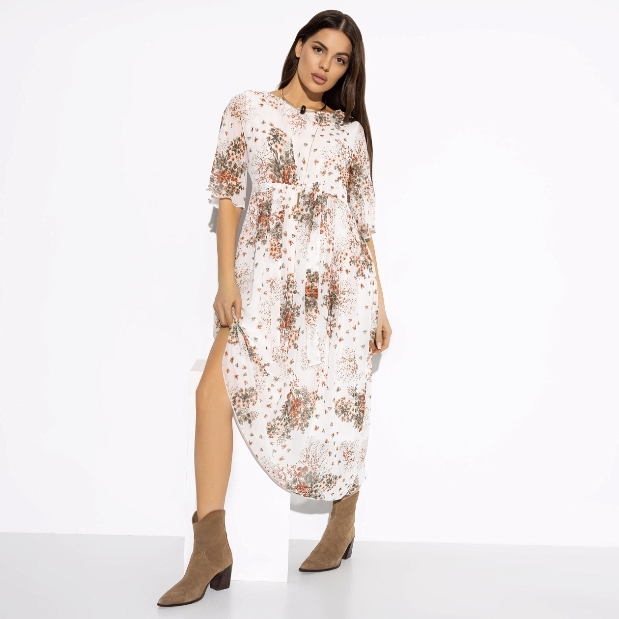 Платье Итальянский роман (lady belle). Состав: 95% п/э, 5% спандекс