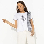 Футболка с объемным декором Завоюй меня 