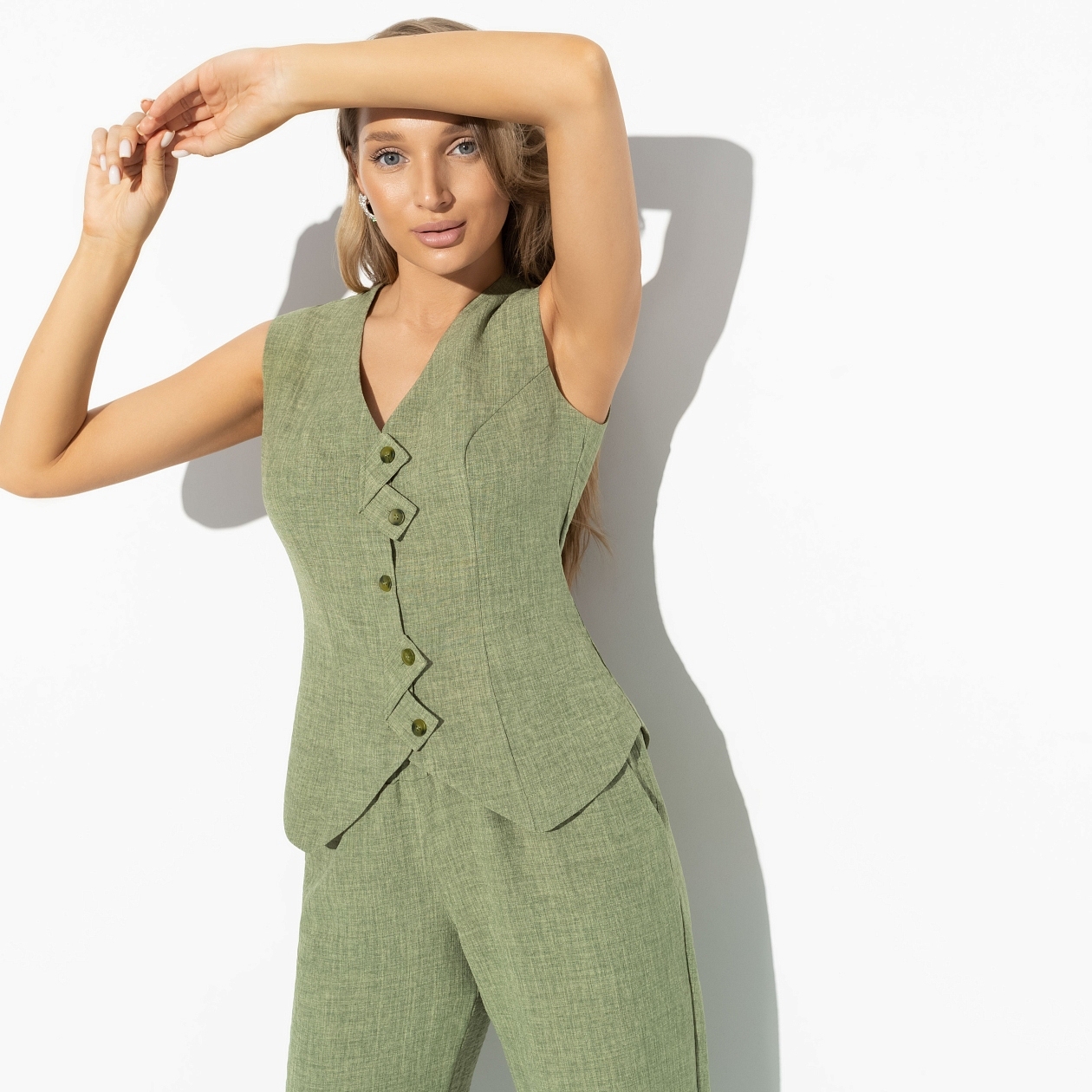 Стильная львица (green). Состав: 80% п/э, 15% лен, 5% спандекс