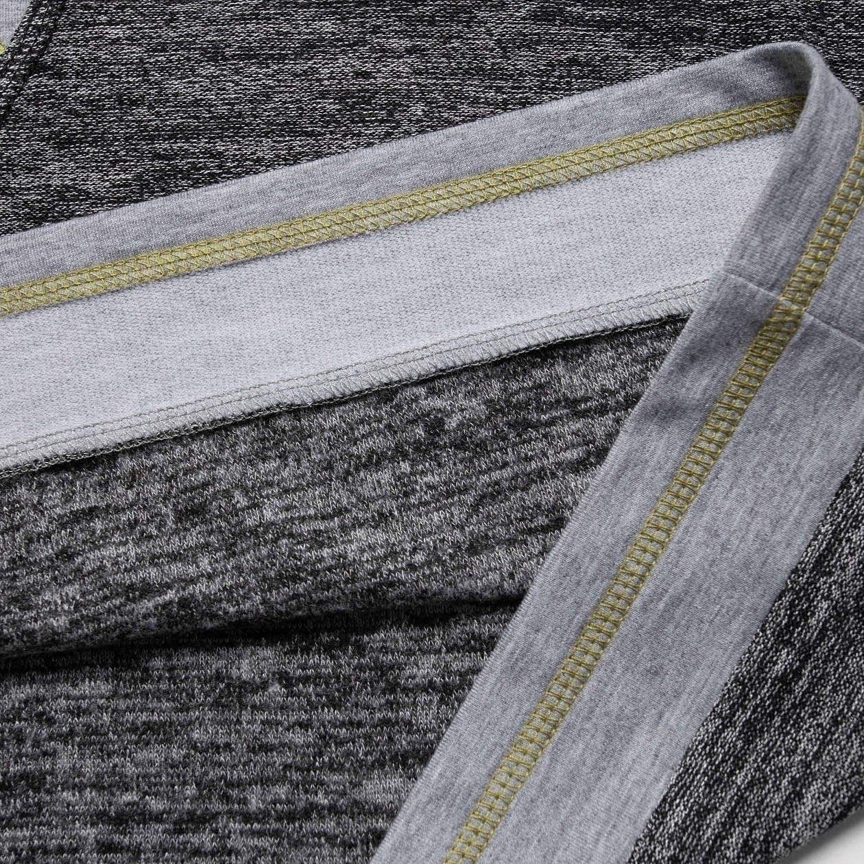 Футболка Грань опасности. Состав: 65% полиэстер, 30% вискоза, 5% спандекс