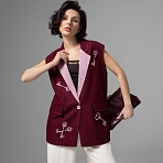 Жилет с акцентной вышивкой Карьерный взлет (эксклюзив) 
