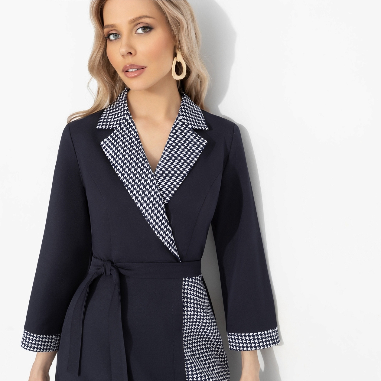 Платье Образ вне закона. Состав: 95% п/э, 5% эластан