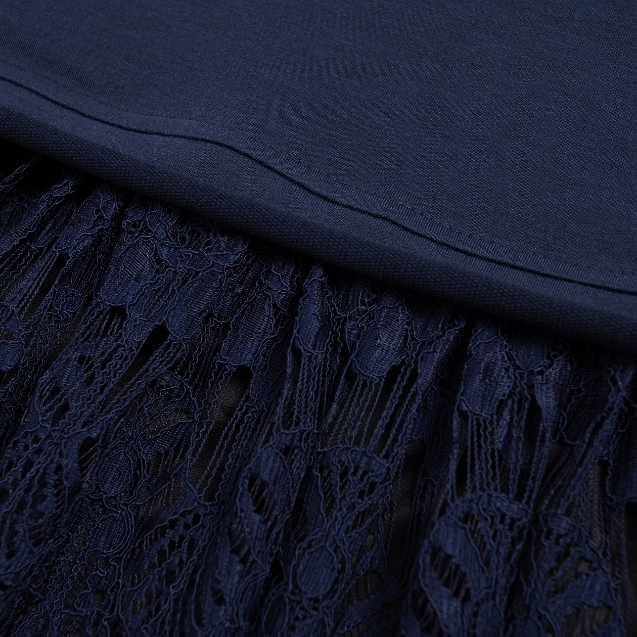 Платье Откровенный шик (магия). Состав: 65% п/э, 30% хлопок, 5% спандекс