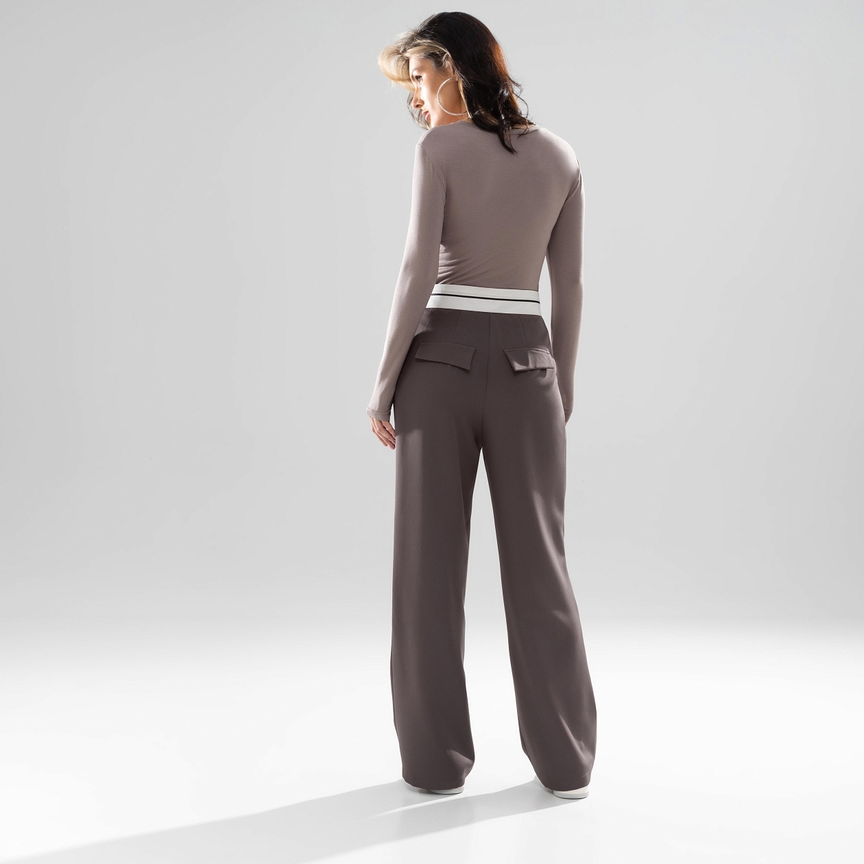 Брюки Стильная действительность (beige style). Состав: 60% п/э, 37% вискоза, 3% спандекс