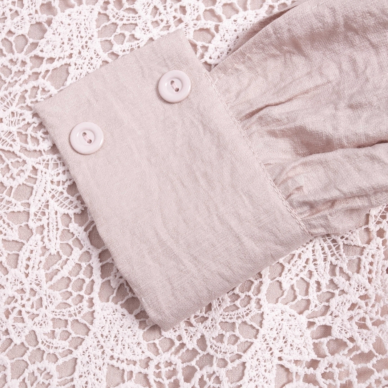 Нежный вздох. Состав: 50% вискоза, 32% хлопок, 18% нейлон