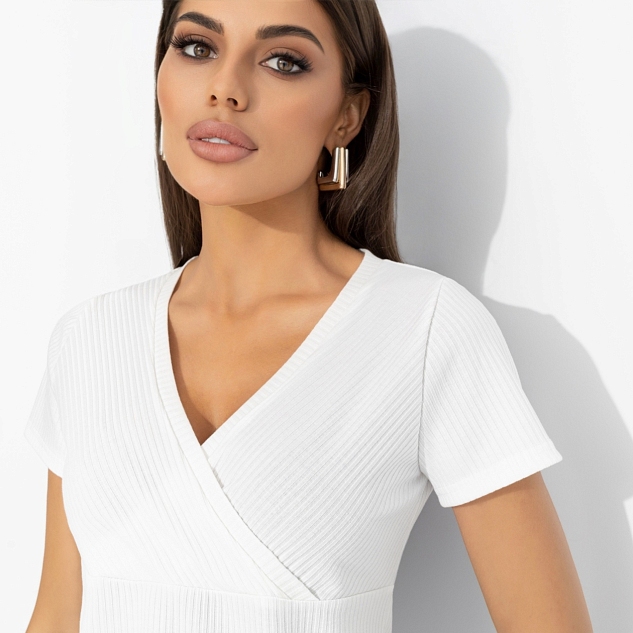 Футболка Женственность без границ (white) 