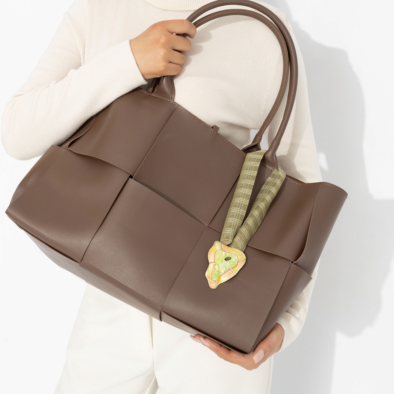 Тайное сокровище. Состав: 80% п/э, 15% акриловая смола, 5% металл