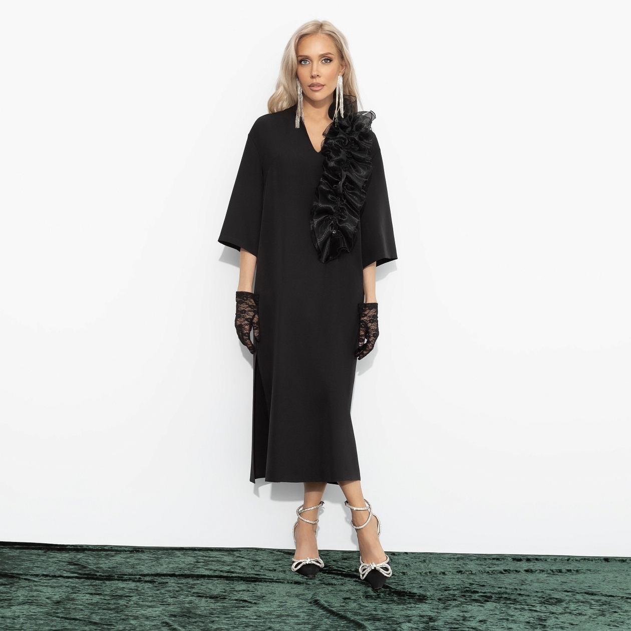 Платье Сияние глянца (чёрное). Состав: 95% п/э, 5% эластан