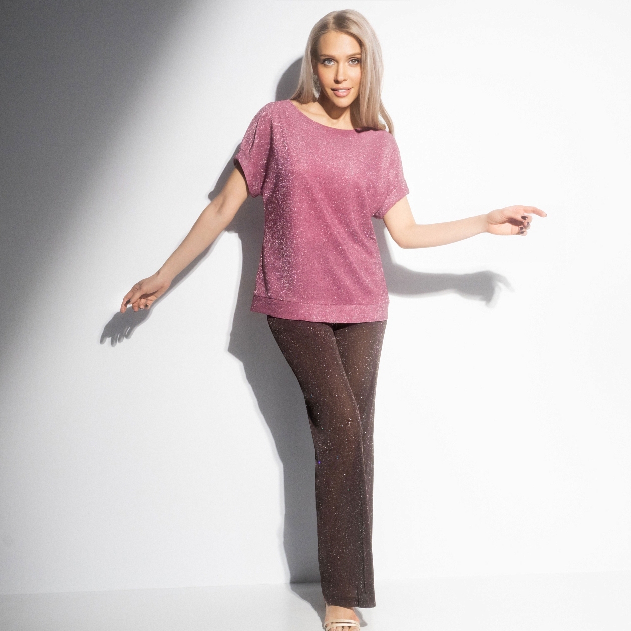 Футболка Жду чудо (для родных душ). Состав: 100% п/э