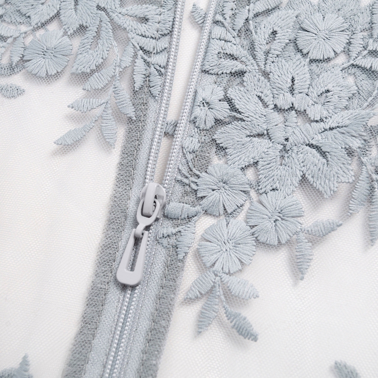 Бомбер Роскошное решение (new). Состав: 95% п/э, 5% спандекс