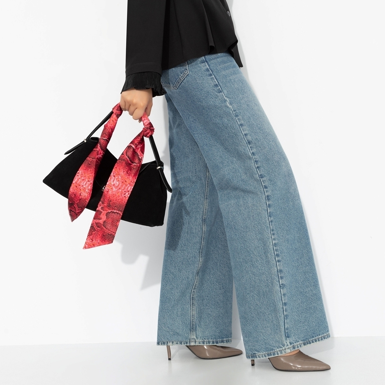 Лента твилли (опасно прекрасная). Состав: 100% п/э