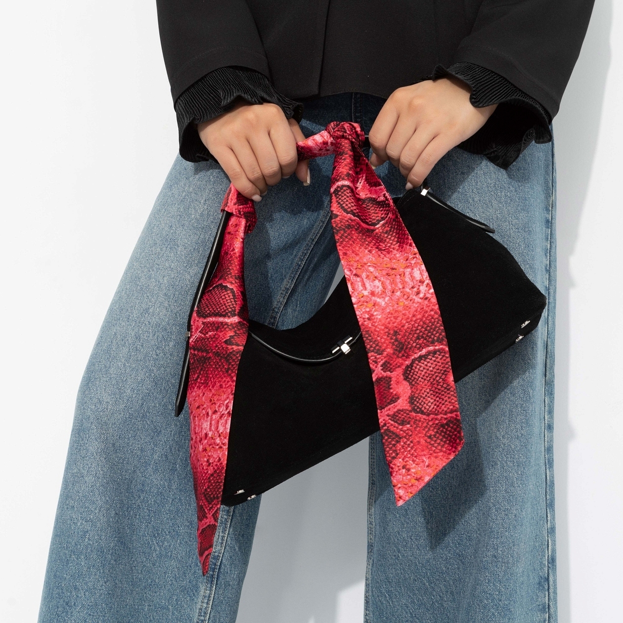 Лента твилли (опасно прекрасная). Состав: 100% п/э