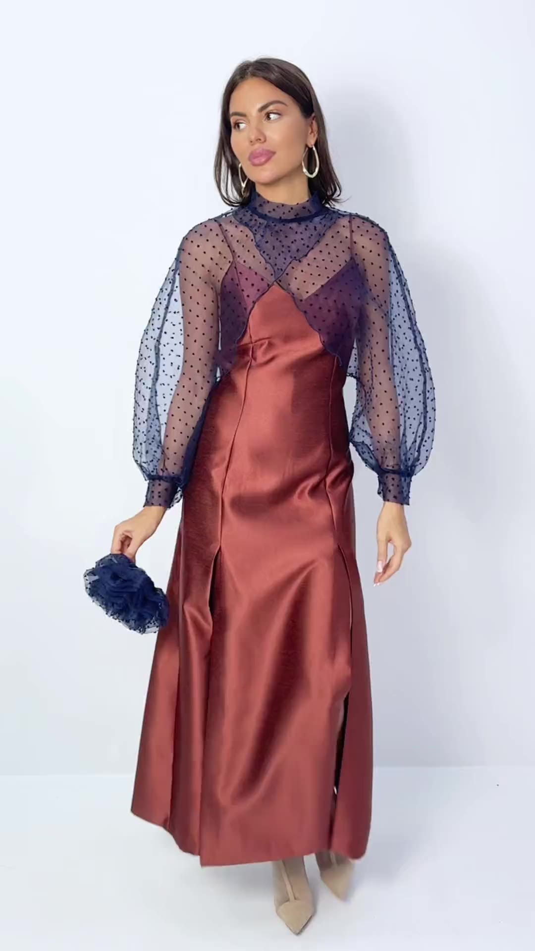 Деловой взгляд (синее, с брошкой)