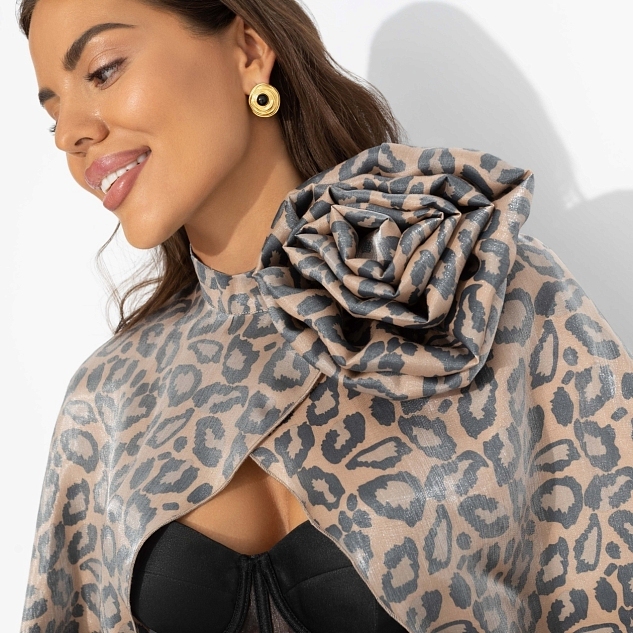 Болеро Деловой взгляд (леопардовое, с брошкой)